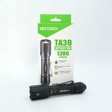Mactronic Black Eye 1300 LED Taschenlampe 1300Lumen Akku+Ladefunktion Polizei
